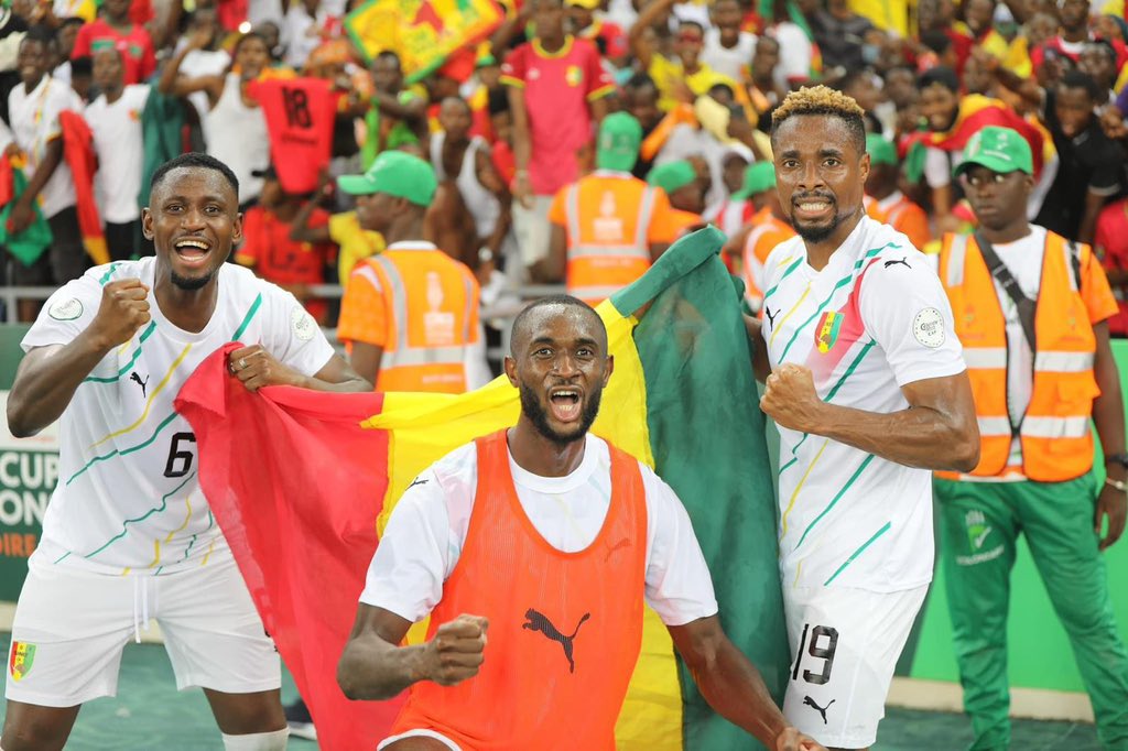 Nous sommes la République de GUINÉE 🇬🇳 ! Le Syli, fierté nationale. Félicitations pour cette exceptionnelle victoire contre la Guinée Équatoriale. Vous décrochez ainsi un ticket bien mérité pour les quarts de finale de la Coupe d'Afrique 2023. Vous avez honoré la Guinée et…