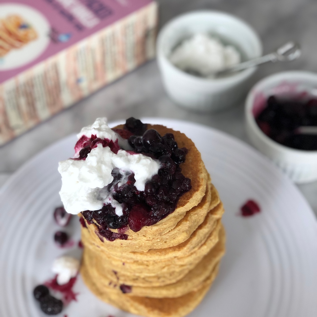 Indulging in the delectable goodness of pancakes for breakfast, lunch, and dinner is a fantastic idea! ⁠
Celebrating #BlueberryPancakeDay provides the perfect opportunity to do so.🥞🫐
#pancakes #healthylifestyle #justaddwater #allergyfriendly #fitness #plantbased #veganuary