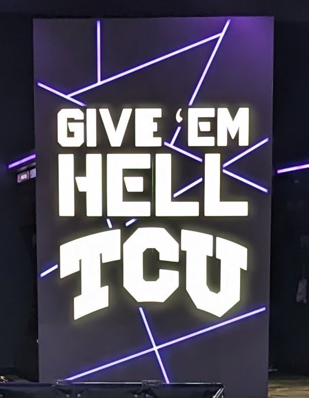 Thanks for having me <a href="/TCUFootball/">TCU Football</a> <a href="/CoachKWils/">Coach Ken Wilson</a> <a href="/CoachSonnyDykes/">Sonny Dykes</a> <a href="/lauren_craine/">Lauren Craine</a> <a href="/AAFrogDC/">Andy Avalos</a>