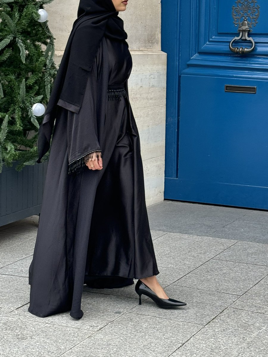 halaldressing's tweet image. KHALEEJI IN PARIS 🤍
On a désormais nos ateliers à Dubaï 🤭 Retrouvez notre nouvelle collection directement inspiré du style de nos sœurs du Moyen-Orient, avec des pièces dessinées par nous même pour vous rendre bien belles ✨
halaldressing.com