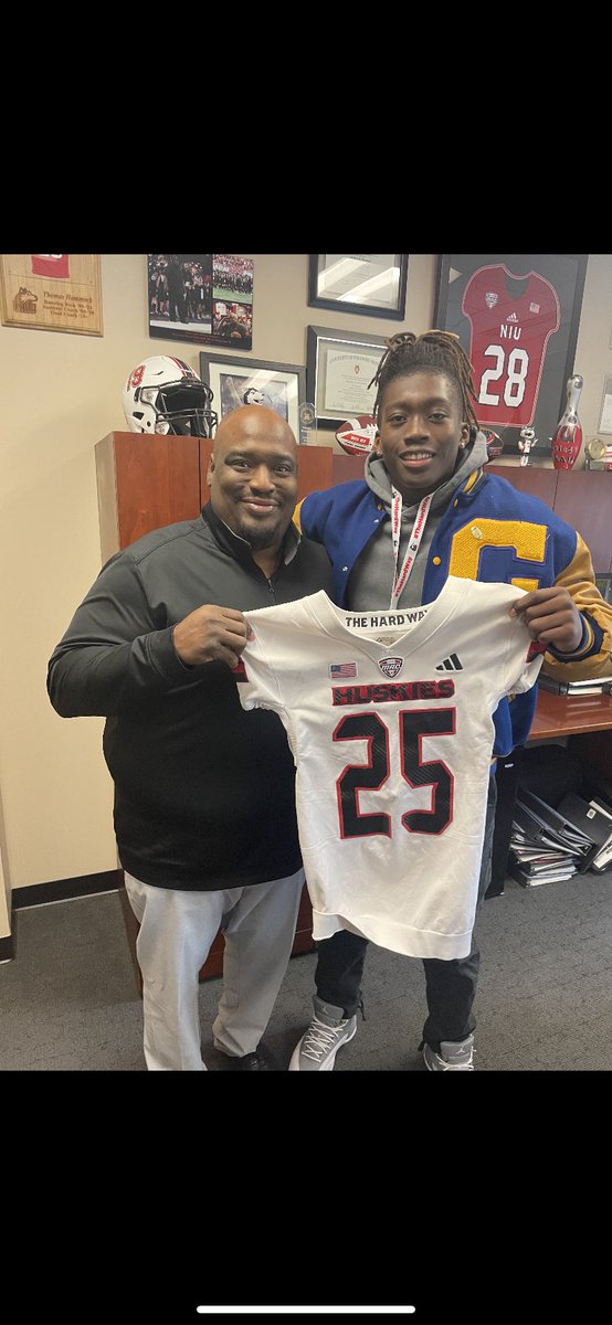 After a great visit <a href="/NIU_Football/">NIU Football</a> and conversation with <a href="/NIUCoachHammock/">Thomas Hammock</a> I am blessed to receive a scholarship offer from NIU 🔴⚫️
#thehardway <a href="/CoachGigli/">Jordan Gigli</a> <a href="/Castle_Football/">Castle Knights Football</a> <a href="/PrepRedzoneIN/">Prep Redzone Indiana</a> <a href="/IndyWeOutHere/">IndyWeOutHere ‼️</a>
