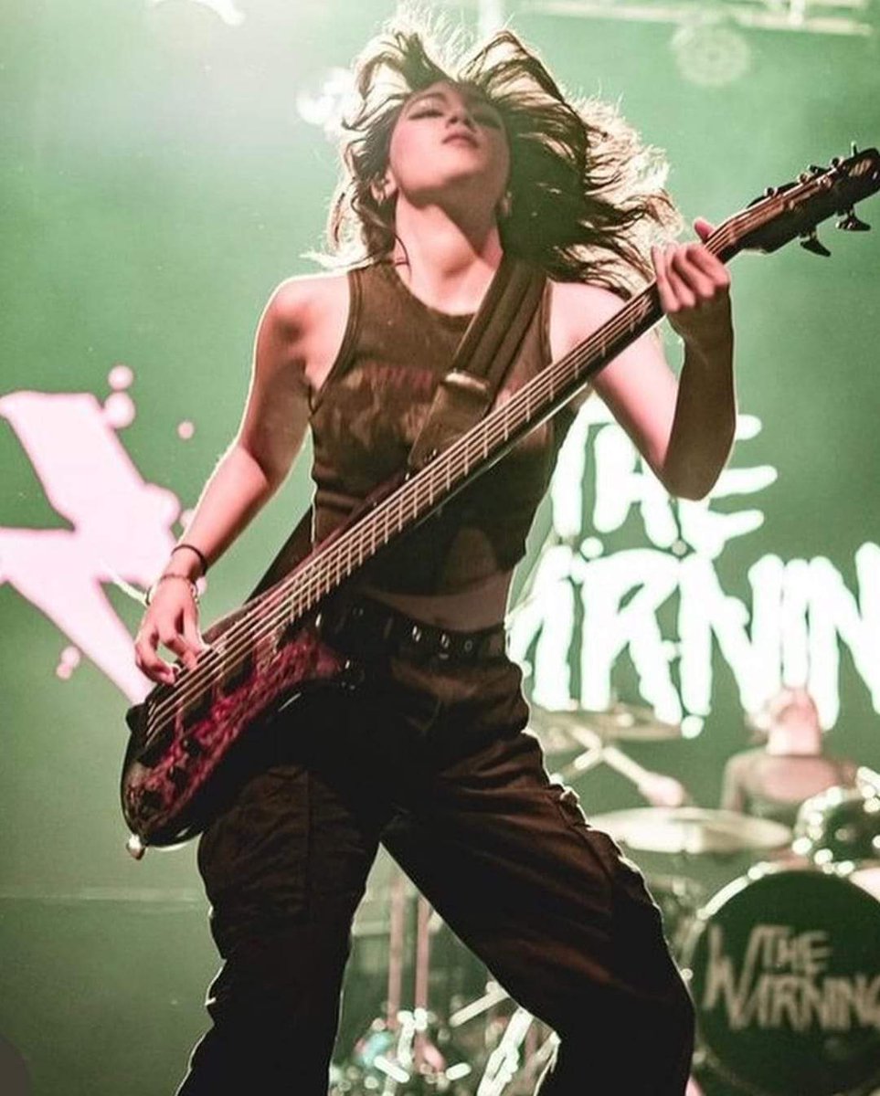 Happy Ale Day! 🖤😃🤘🎸🔥⚡👏🇲🇽
@TheWarningBand2 @OfficialSpector #HappyAleDay #AleDay #AlejandraVillarreal #AleVillarreal #TheWarningRockBand #TheWarningBand #TheWarning #HardRock #RockMusic #AlternativeRock #ModernRock #SpectorBass #FemaleBassPlayer #Domingo #Sunday #México