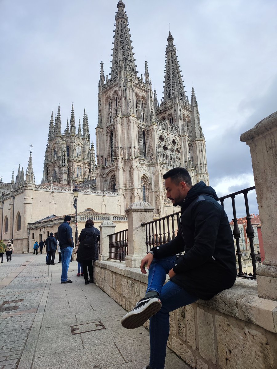 AjothaRodry's tweet photo. Iba a subir el vídeo hoy pero me he quedado ultimando unos detalles así que os dejo una rondita de fotos y esta semana os lo suelto ✌🏽✌🏽

#viajes https://t.co/h3er5ogNBU