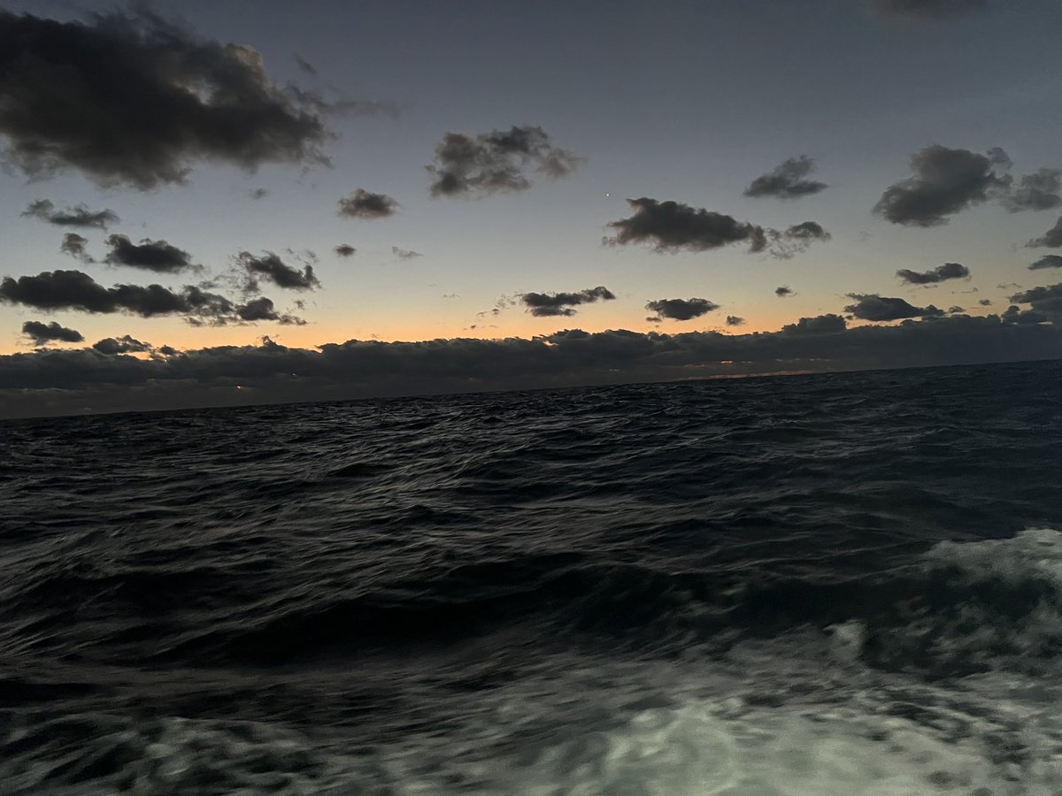 KFishinp's tweet photo. 征海丸からカンパチジギング

予想通り風・波キツめで、外房デビューで洗練を浴びています🌊

ポイント着く前に、久しぶりに船酔いするかもしれません😅 https://t.co/gSDLQ2yDbA