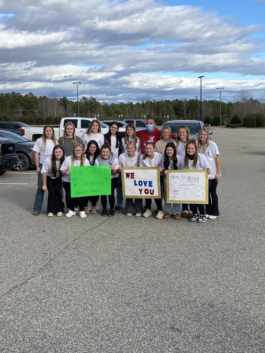 Good coaches make an impact on the field for a season. Great coaches make an impact on hearts and minds for a lifetime. Lawrence Brooks is a GREAT coach, and these girls are proof. No one fights alone! 💜#BattleWithBrooks @BanditsNcBrooks