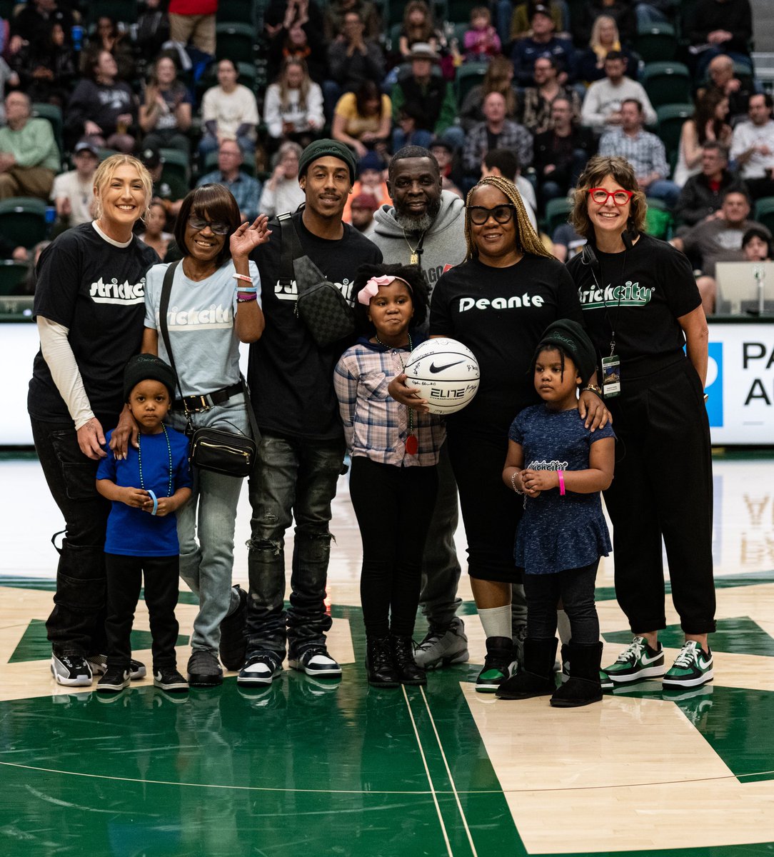 psuviksMBB's tweet photo. Finished the night on an 11-0 run on the night we honor #11. This one is for you, Strick. 🫶🌹
#GoViks | #StrickCity https://t.co/xNOq2Ny5Fe