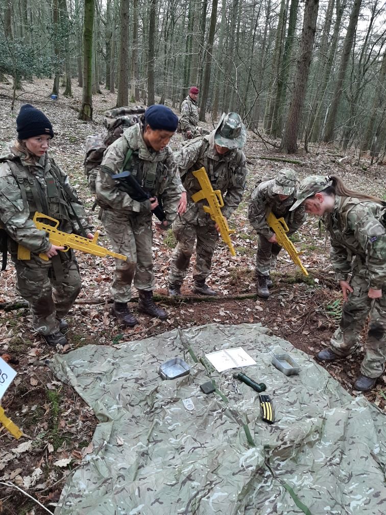 Successful day’s exercise for ⁦@OSH_SCH⁩ ⁦@CCFcadets⁩ with good friends ⁦@ShrewsburySch⁩ working on cold weather #firstaid #navigation #CIS ⁦@RoyalAirForce⁩ ⁦@TSA_Staffs_ACF⁩ ⁦@SceoWm⁩ ⁦@HQWMCTT⁩ ⁦@JohnnyMercerUK⁩ ⁦@aircadets⁩