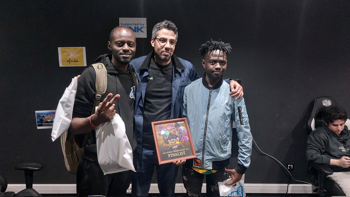 Congratulations to our KOFXV champions!

1st : <a href="/FRZ1X/">FReZZer</a> 🇲🇦
2nd : <a href="/H_S_N_12/">HSN</a> 🇨🇲
3rd : Cyborg 🇨🇲
4th : <a href="/abdoukof1/">MDJS-Esport ABDOUKOF</a> 🇲🇦
5th : Ichisim 🇲🇦
5th : V3K 🇲🇦
7th : <a href="/bubblanab7/">Sebastian Kappelin</a> 🇸🇪
7th : <a href="/InfernoKong/">G.A.W Head Honcho</a> 🇬🇧
