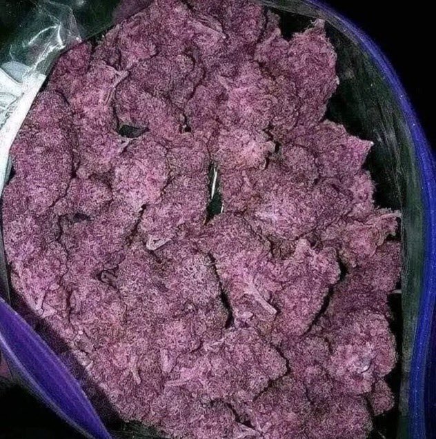 Name the strain! 👀🔥

#StonerFam #Mmemberville