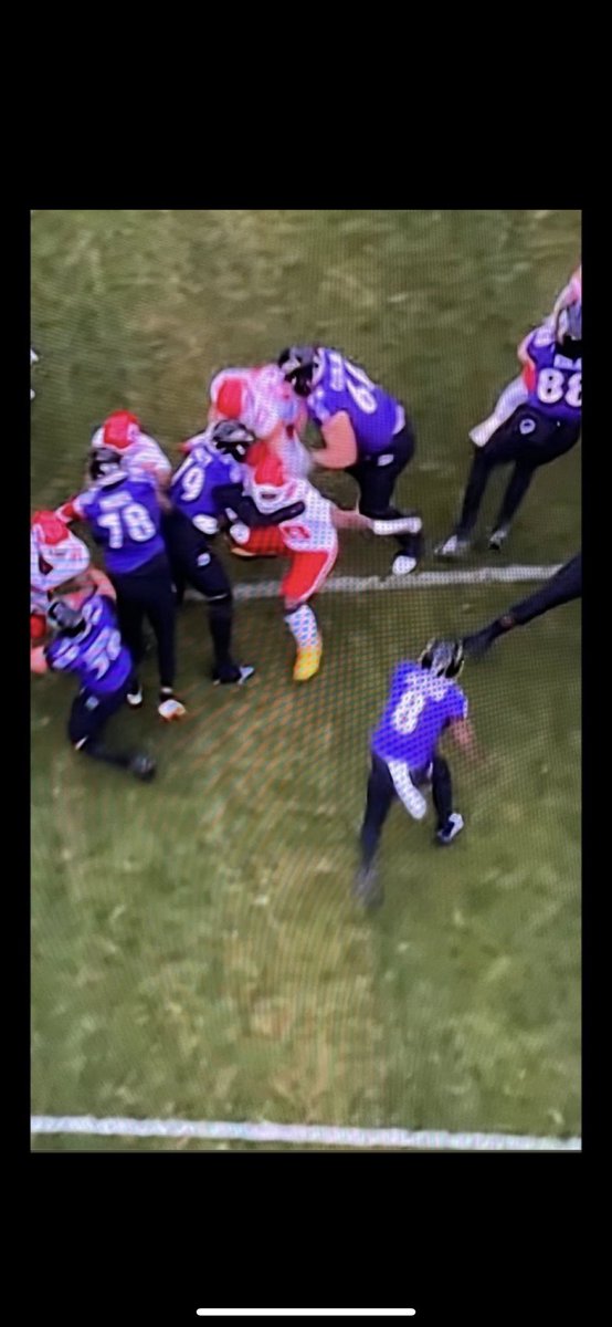 If they are gonna call that soft hold on Trey Smith you gotta call this on the Ravens 4th down &amp; 1 play