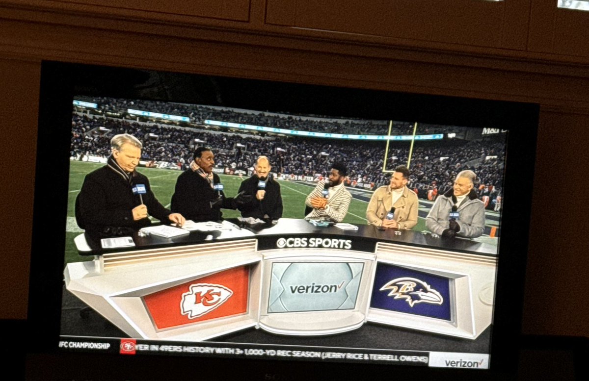 Do we really need SIX commentators?