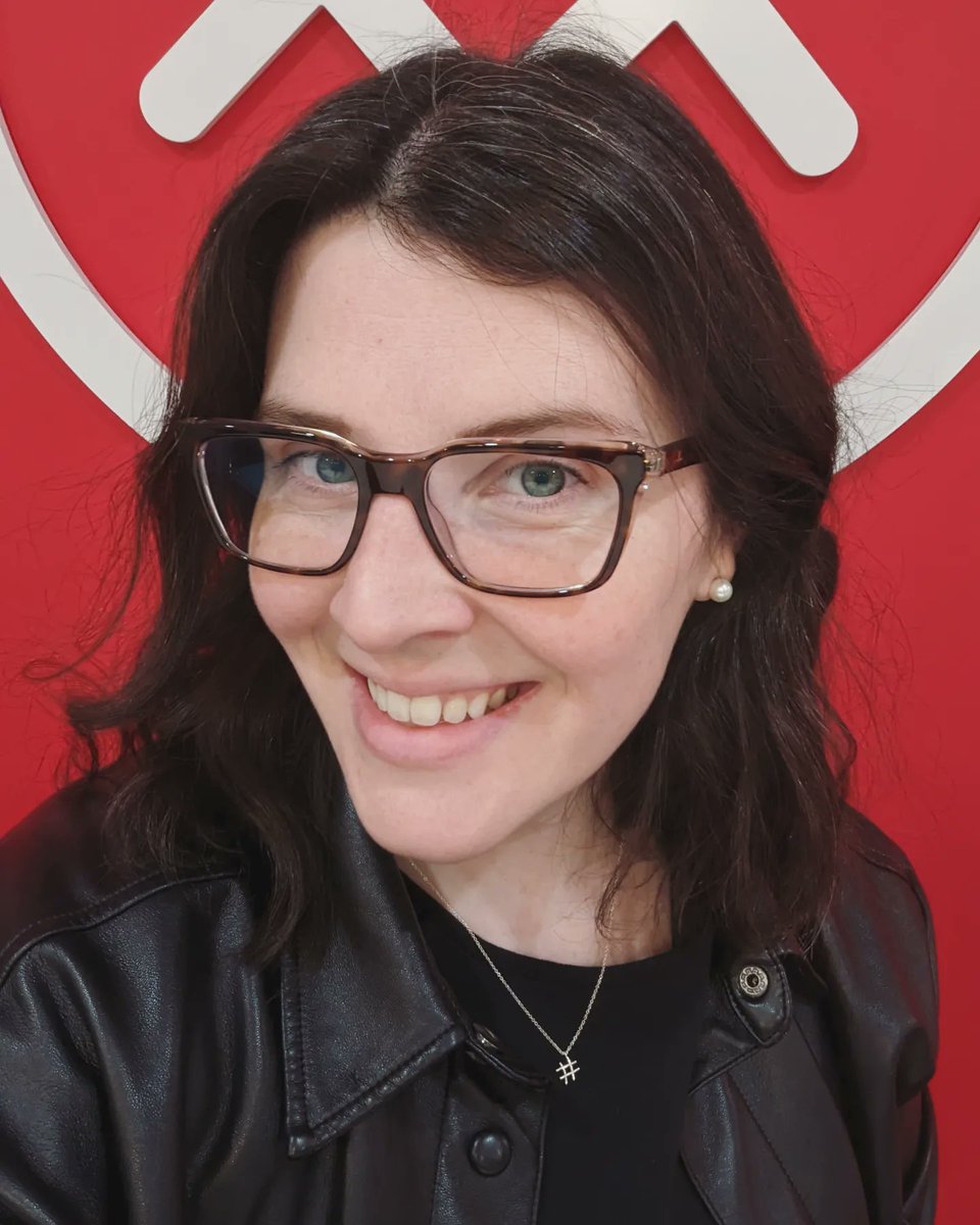 melsariffodeen's tweet image. Some news: I'm back at @learningcode!
With new perspective and the same passion, I am thrilled to be diving back during such a pivotal time reimagining the work CLC can do to support people in 🇨🇦
So, hi again! 👋 I look forward to reconnecting with you.
Code time, go time!