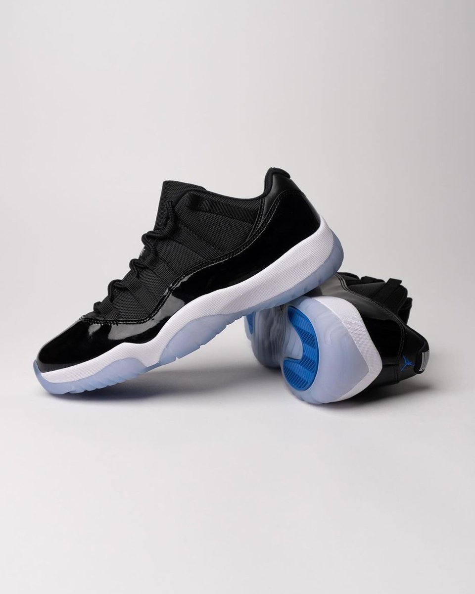 houseofheat's tweet photo. Air Jordan 11 Low "Space Jam" 🚀

📆 APRIL: https://t.co/bpXaA4008o

📸: SneakerKnockerzLLC https://t.co/EZlmokZqkc