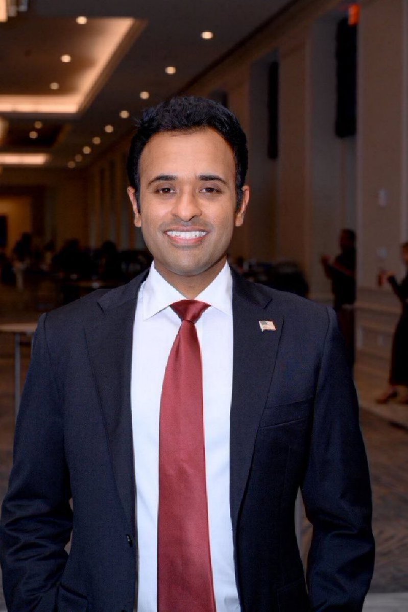 🚨BREAKING: Vivek Ramaswamy has called for the removal of 75% of all government bureaucrats, agencies not authorized by Congress to be shut down, term limits for all members of Congress and government issued Voter IDs for all 50 states. 

Would you support this?