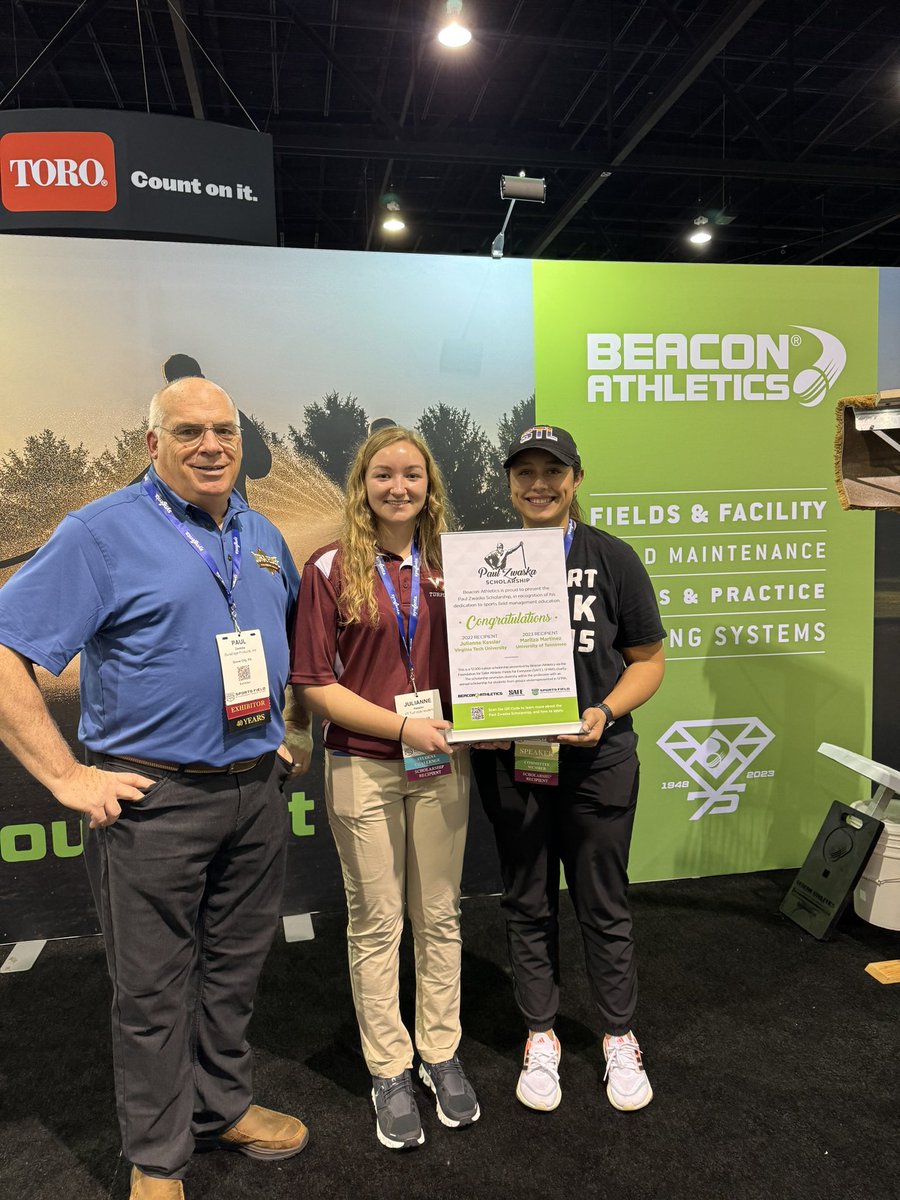 Had a great time at #SFMA2024 in Daytona!
I'm honored to have received the Gary Vanden Berg Internship Grant this year and thankful to have the opportunity to attend this conference where I can catch up with old friends and make new ones!