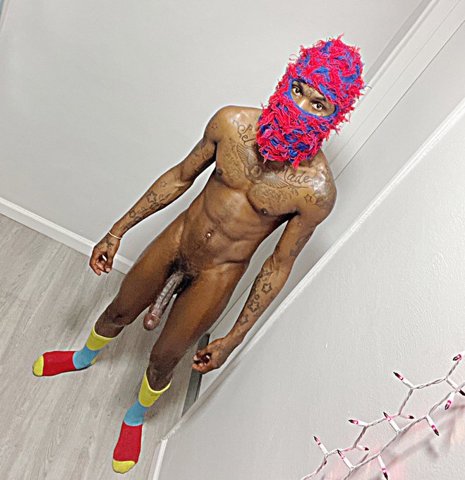 Outtakes 😎💪🏾 https://t.co/h7Ha3EppJR