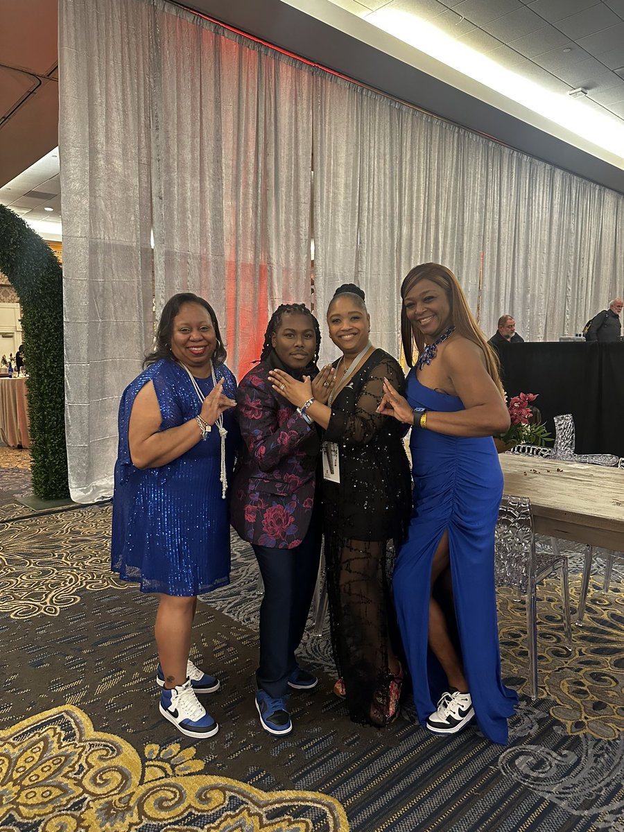 The REAL Dr. Dré tweet media