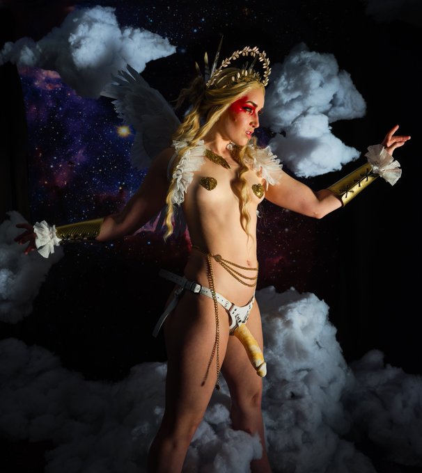 Watch 🛸Ｃｏｓｍｉｃ Ｂｒｏｃｃｏｌｉ🥦 ℕ𝕠𝕨 𝕠𝕟𝕝𝕪 $𝟞.𝟞𝟡's leaked NSFW photo on TwXstars