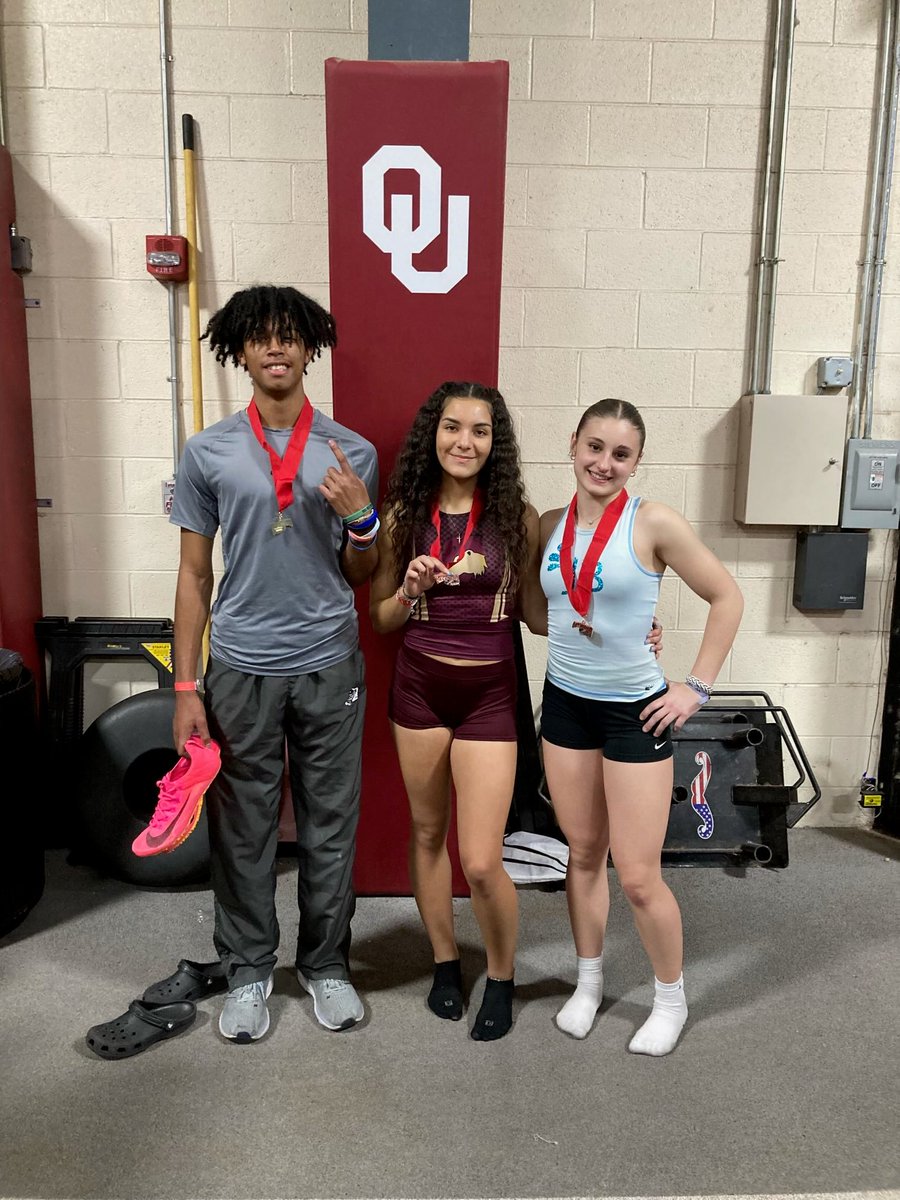 Junior Kaylin Caruso made the finals in the 60H at@the OU HS indoor meet! Looking for big things from this Junior from Wylie East HS.
