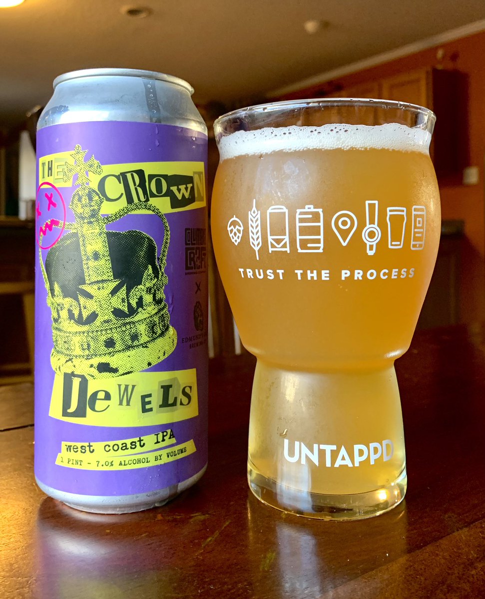 SCBeerExplorer's tweet photo. The Crown Jewels by @Columbia_Craft & @EdmundsOast.
Pine aroma. Golden pour. Mostly pine with a hint of citrus. Has a nice density to it. Good, straightforward West Coast IPA.
#CollaborationBeer #SCBeer #BeerReview #CraftBeer https://t.co/HcuXeVIvDw