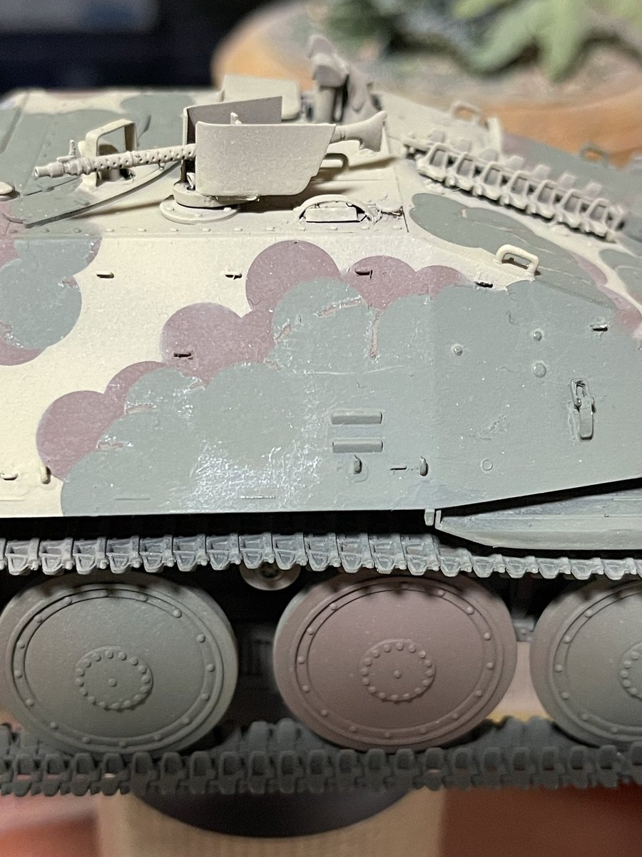 1967alabama's tweet image. TAMIYA 1/35 Jagdpanzer 38(t) HETZER  【full build 】#howtopaint #scalemode... youtu.be/MUClxrS92oE?si… @YouTubeより
TAKOM 1/35 ヘッツァー
結局、昨日は触れませんでしたが、私のような出戻り初心者モデラーが参考にした動画を紹介します。非常に分かりやすく有益な動画でした。