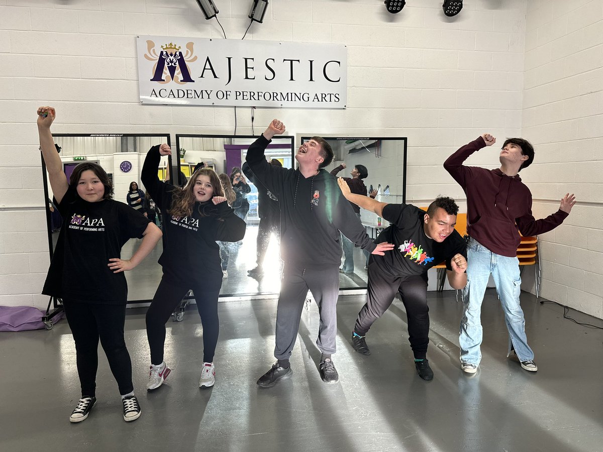 Sunday MUSICAL THEATRE AND FILM SCHOOL🎭🎬🚨Does your child dream of working in TV &amp; Film or wish to be on Stage?  Then these classes are for you. Here we will train and help your child build a solid foundation for their journey into the world of TV, Film &amp; Theatre. 

#chester