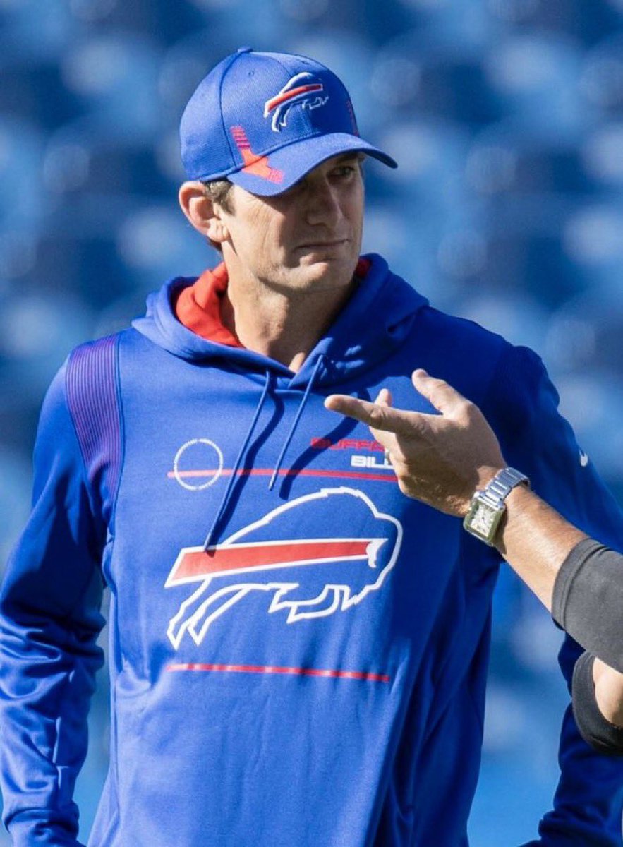 AdamSchefter's tweet photo. Cleveland has a new coordinator: Browns are hiring former Bills’ offensive coordinator Ken Dorsey as their offensive coordinator, per sources. https://t.co/0Q7iteKWug