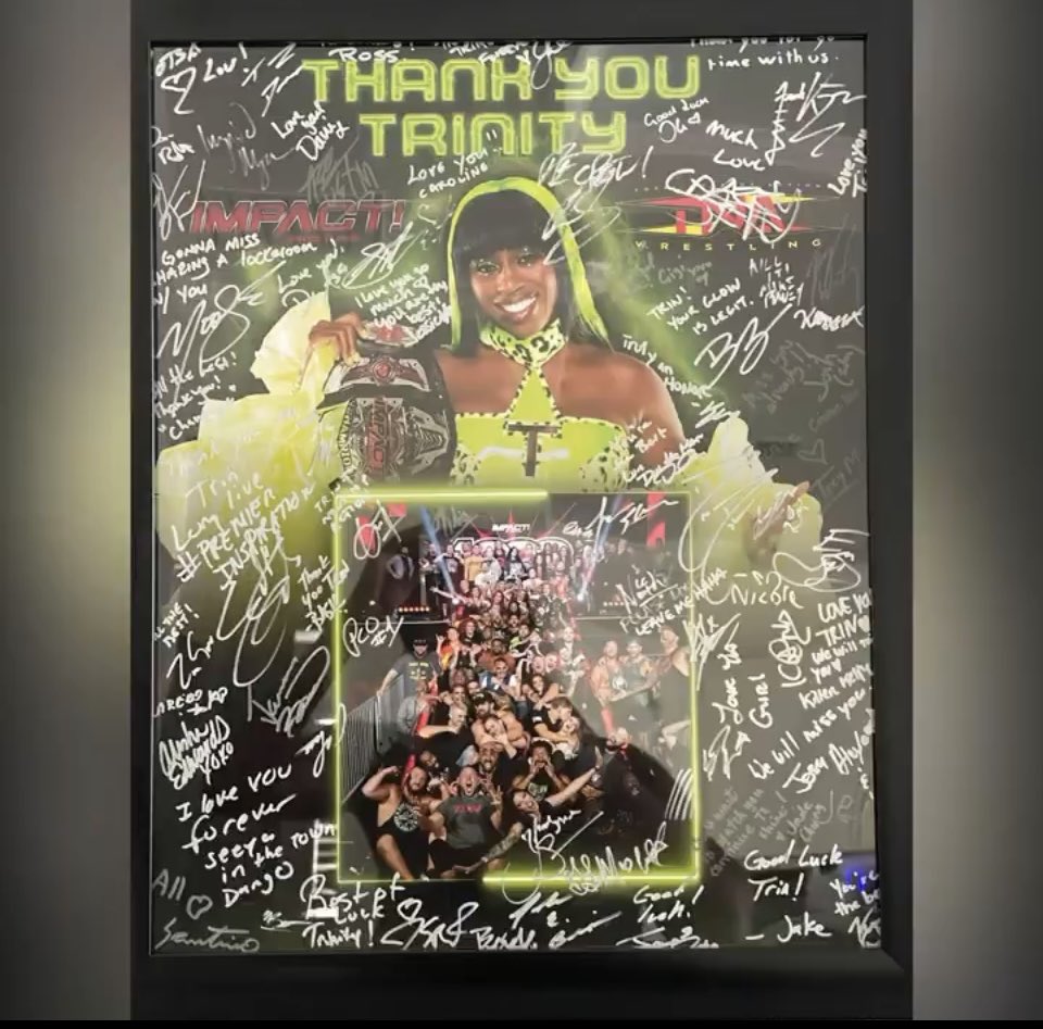 The TNA roster getting Trinity cakes and a huge plaque where everyone signed it for her is so wholesome. 🥹 That promotion really is a huge family.