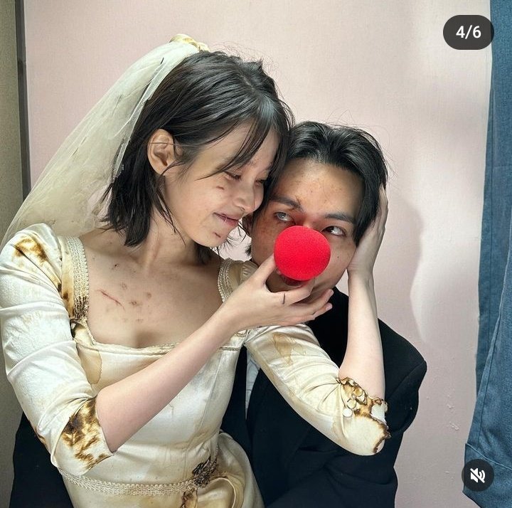 themoves_beats's tweet photo. Taehyung and IU look so cute ❤ https://t.co/auZwgJAnCd