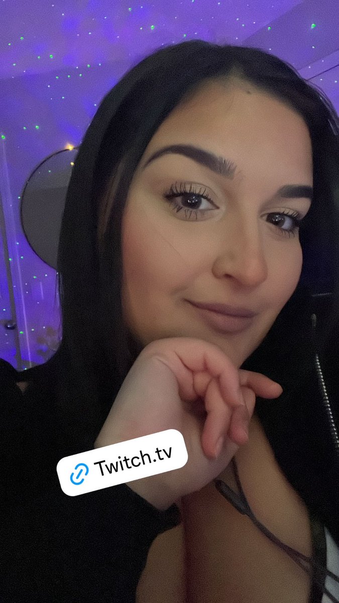 xoxEuphoriaxox's tweet image. Twitch.tv/xoxeuphoriaxox 
Getting to silver!!! PLEASE 
#twitch #streamer #valorantstream #valorant #canadianstreamer