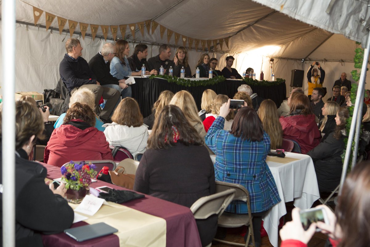 HeartiesHFR's tweet photo. 8 years ago today was the very first #Hearties Family Reunion! Were you there? #HFR2016 https://t.co/k1wSwJnGlu