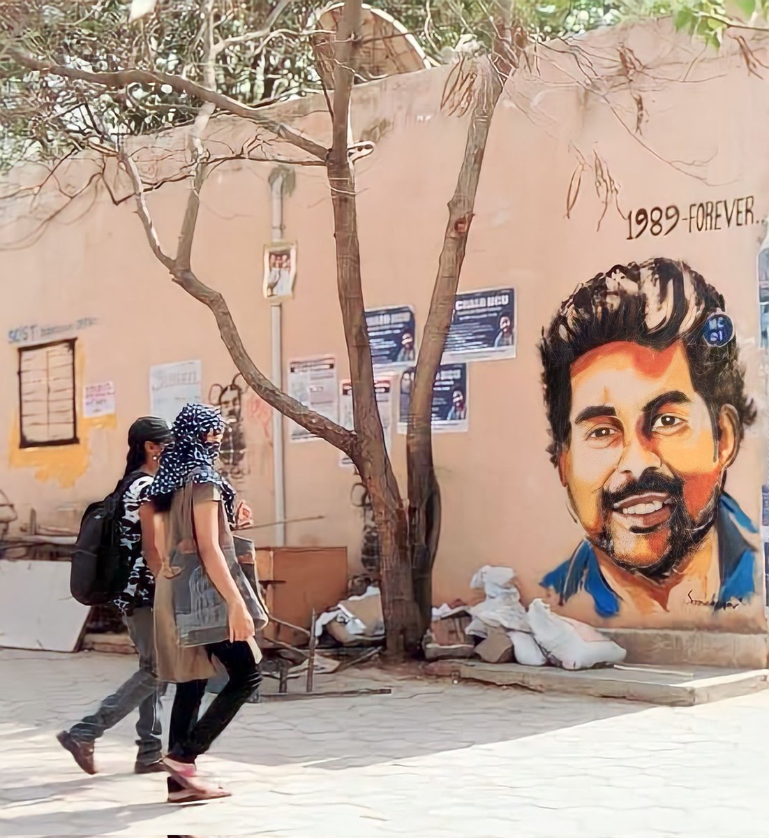 आधुनिक युग का एकलव्य ..
#RohithVemula #rohit_vemula 
#रोहित_वेमुला #रोहित_वेमुला