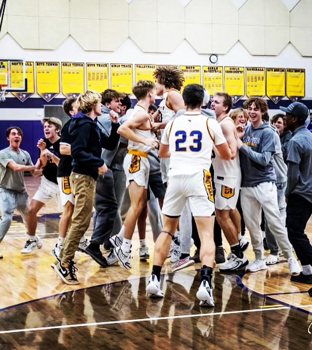 Big conference win over Byron Center  tonight  52-46 to improve to 9-2 and 2-1 in conference play. Next game is Friday night at home vs Lowell. 
#GoJackets