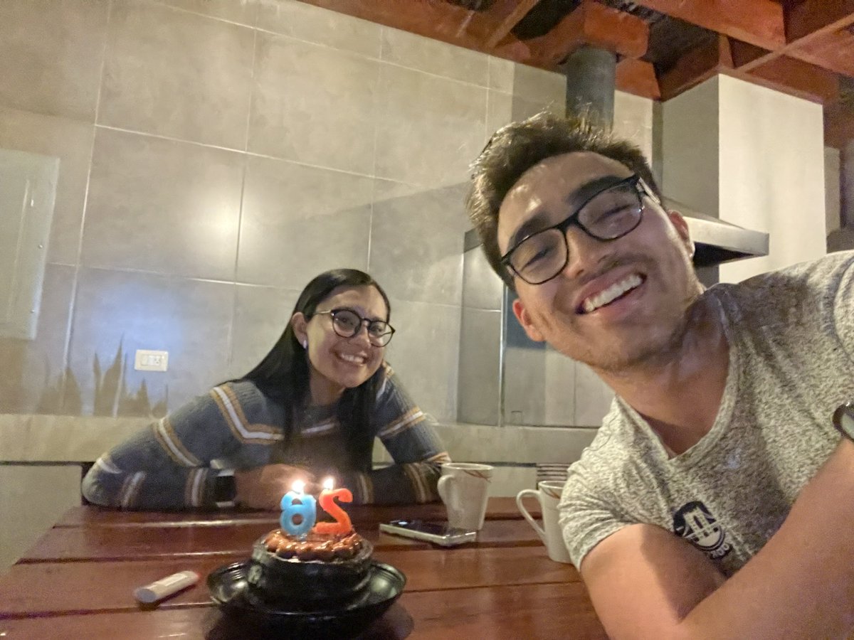 PineloLuis's tweet photo. Les presento una buena amiga 🙌🏼 @SabySoria https://t.co/lGHQH3OyQt