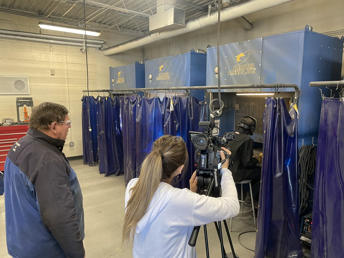 jerrodnoble11's tweet photo. KOB4 on seen at Bond Wilson Tech Center doing a story on our welding and other career technical classes offered. #WeAreCentral https://t.co/TY30h4hYHq