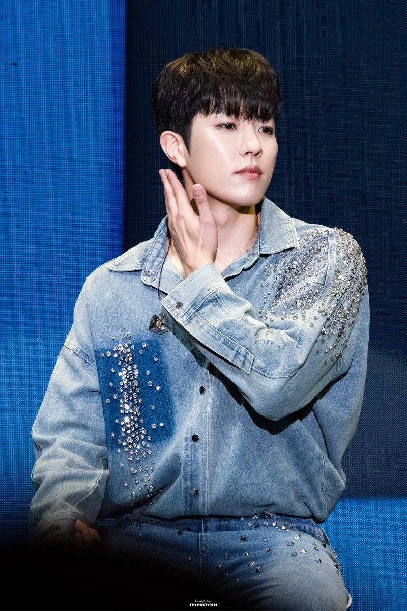 reveurweus's tweet photo. 231130  <WORKCATION> in HK

#인피니트 #이성열 #李成烈
#INFINITE #SungYeol #WORKCATION_HK https://t.co/wsz0rONF6n