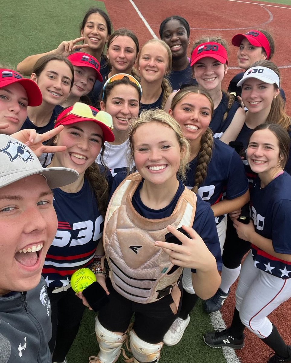 Rebecca Davis tweet media