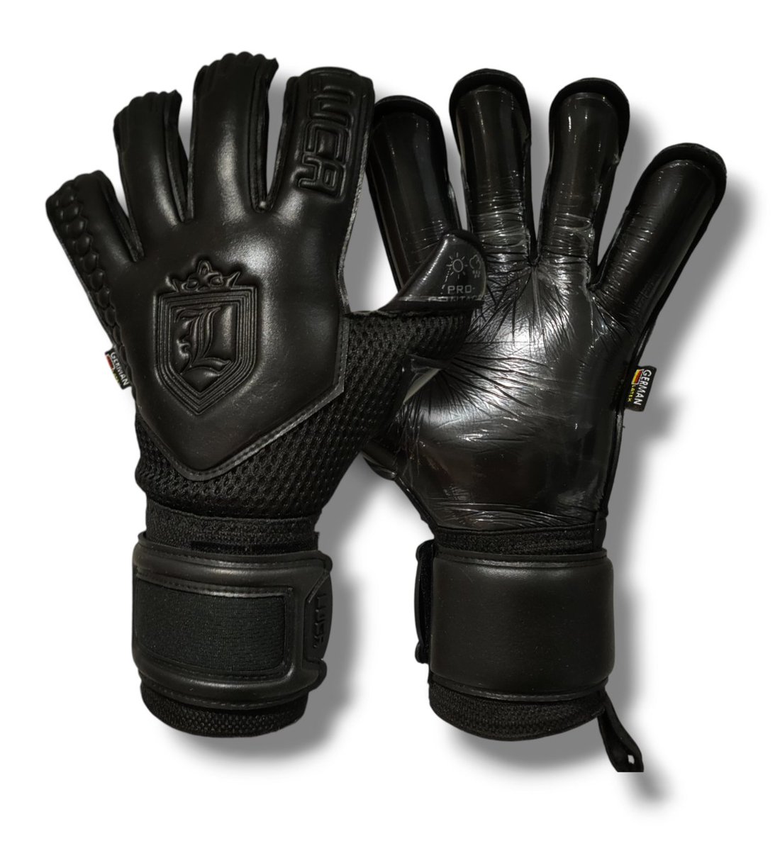 LUCA GOALKEEPING tweet media