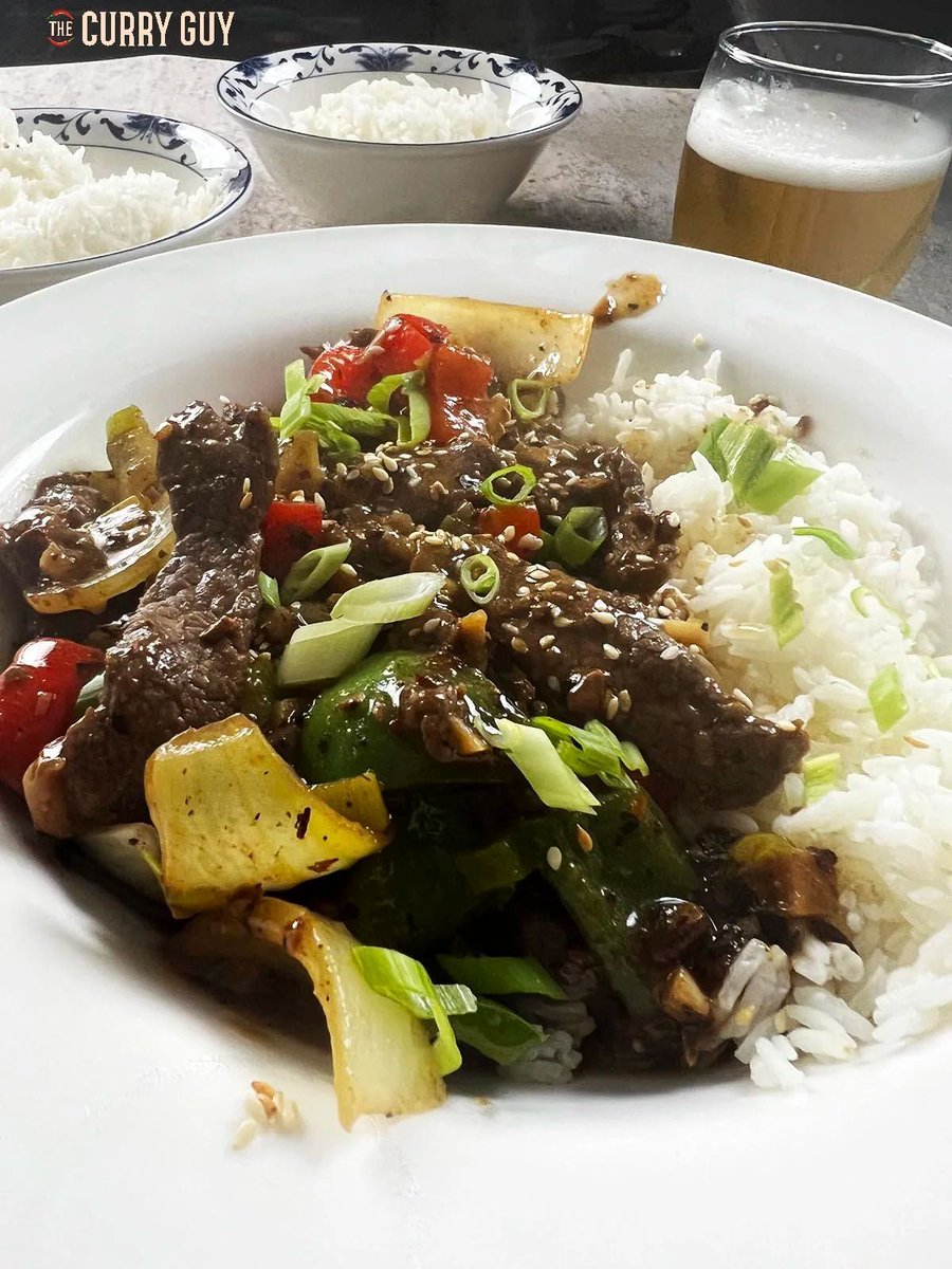 Beef in Black Bean Sauce! You will get restaurant quality results with this recipe. RECIPE HERE ---> buff.ly/3vvI0WP