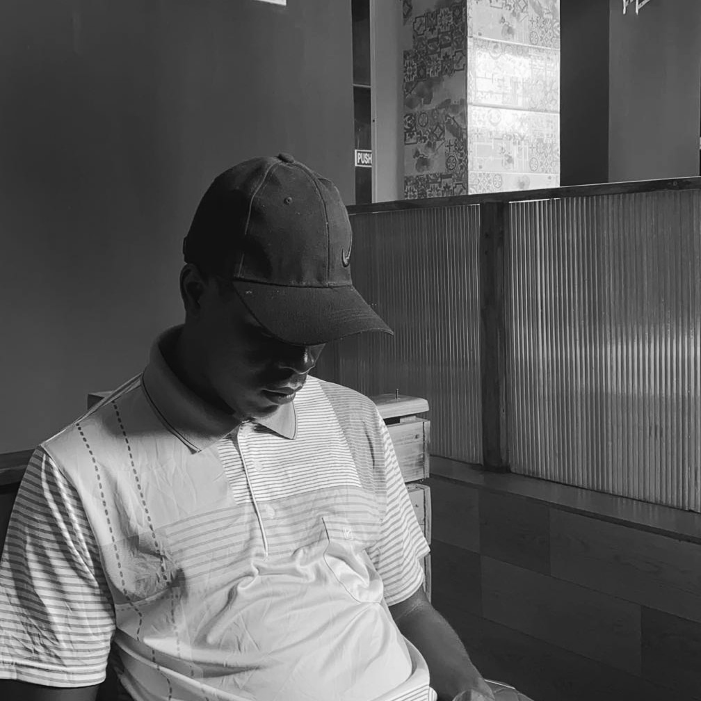 Obua48fred's tweet photo. #NewProfilePic https://t.co/JrjqRPWAWI