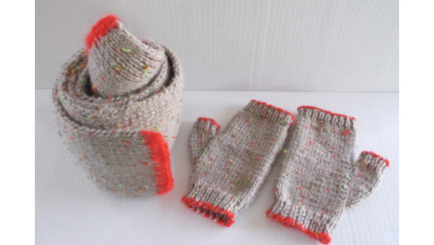 TWorldDesign's tweet photo. Oatmeal Fingerless Gloves & 53" Scarf / DOWNTON ABBEY® Ltd Edition Yarn Collection With Tangerine French Mohair Detail - FREE SHIPPING ►https://t.co/vHnnSnXPno…… — #handmadeRT #handknit #oneofakind #handmadegifts @EtsyRetweeter #etsyshop #shopetsy #FreeShipping #Trending https://t.co/QKNIrI1Qhv