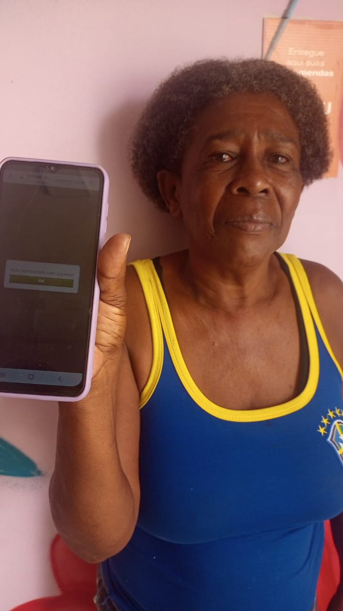 neduc_social's tweet photo. Amigos as portas do mundo digital para  moradores de favela #coroadinho #digital #tech #tecnologiaparatodos https://t.co/q551tcxl8z
