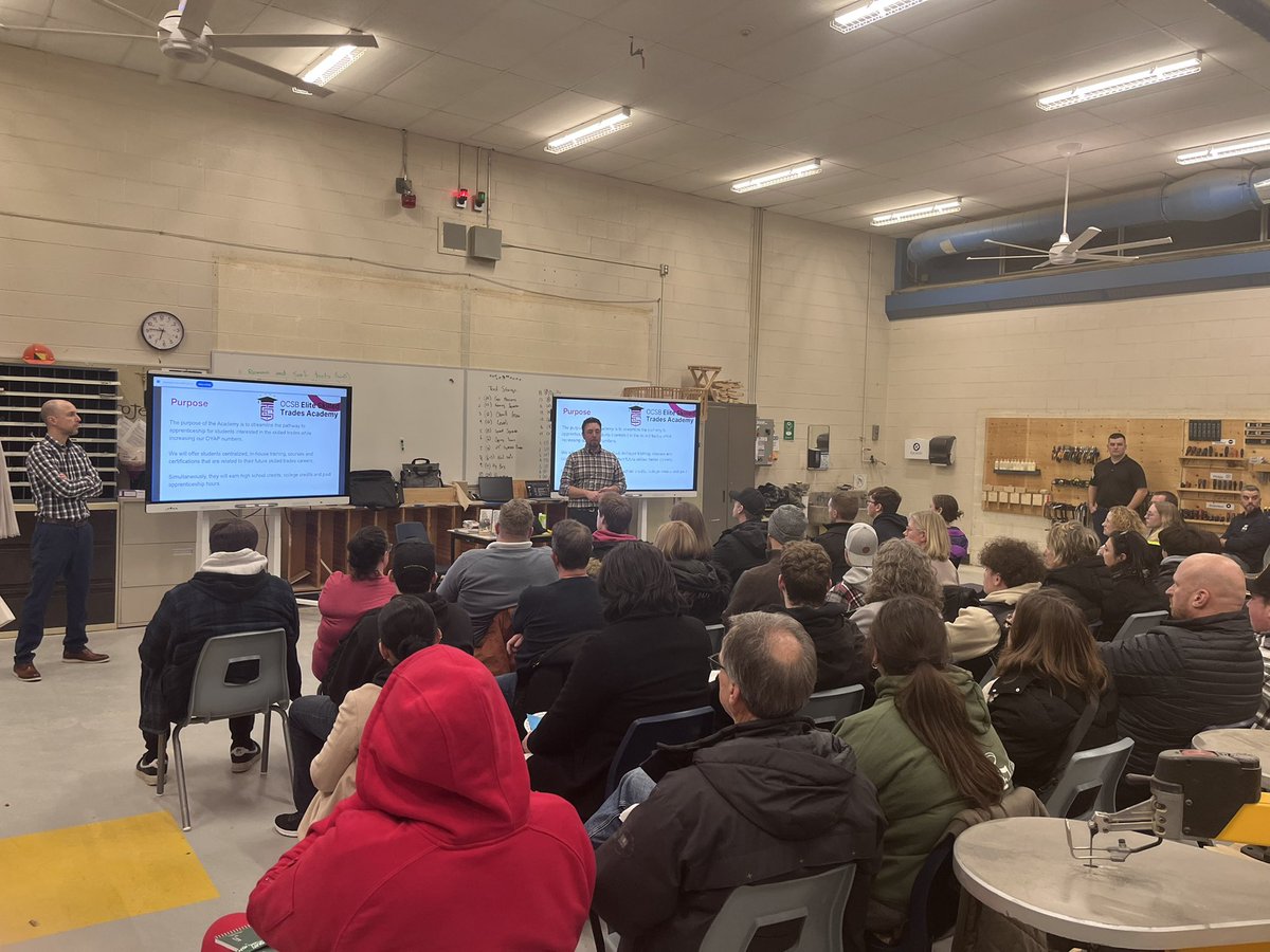 DualOcsb's tweet photo. Our Elite Skilled Trades Academy Parent / Student Info Night is underway. We are thrilled to have 20 OCSB students registered for this new program which will begin in semester 2. @OCSBSkilledLife @ocsbStudents @AlgonquinAP @OCSBexpLearning @SarahMAbrams https://t.co/3IplwHI6nX