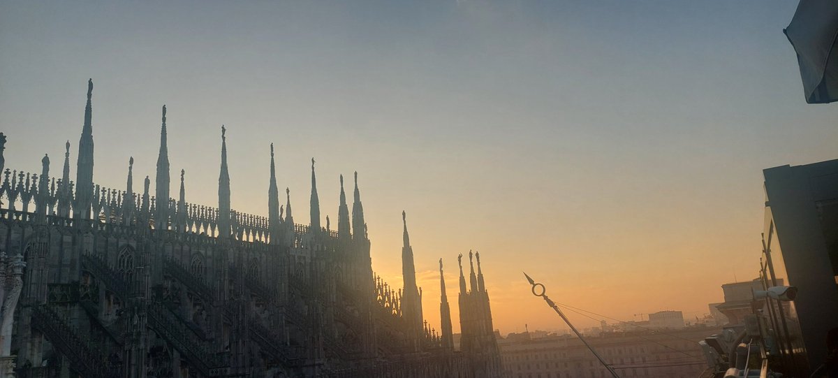 sharrybelly97's tweet photo. 13/01/2024 ... Felicità, solo Felicità. Mi eri mancata Milano🥺😭❤️ https://t.co/pZLj1gYffT