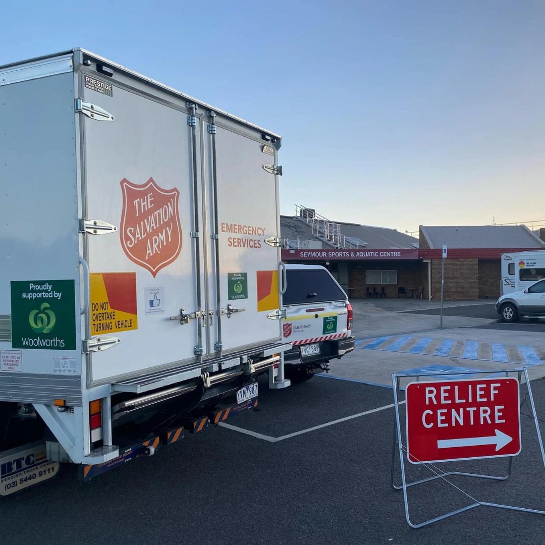 #Salvos Emergency Services have aided flood-affected communities in Victoria. Teams offered essentials including bedding, toiletries & meals at evacuation centres. For support or updates, visit: salvationarmy.org.au/need-help/disa… #VicFloods