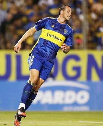 BlogHincha's tweet photo. PESADILLA V PARECE que SERÁ la #Temporada 2024 del #BOCA de #JuanRomanRiquelme y #DiegoMartinez Con #DT + #Plantel + #Refuerzos MEDIOPELO, JOVATOS y ROTOS! Sólo QUEDA ESPERAR un #Milagro La INFO👉https://t.co/5S6apbhoS0
#GimnasiaYTiroDeSalta #MarcosRojo #JuanRamirez #LucaLangoni https://t.co/xWHQSP7Dbh