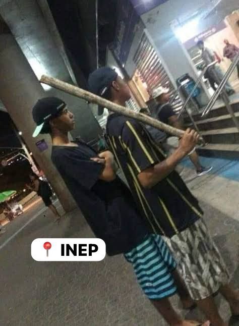 Com 36 acertos em linguagens eu tirei 600 e alguma coisa. Eu te odeio tri eu te odeio PRA CARALHO