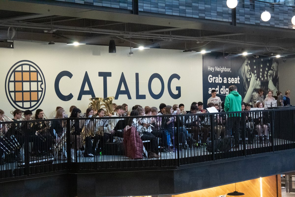 Photos of the band performing at Willis Tower (pc: Aaron L.R. Phillips)