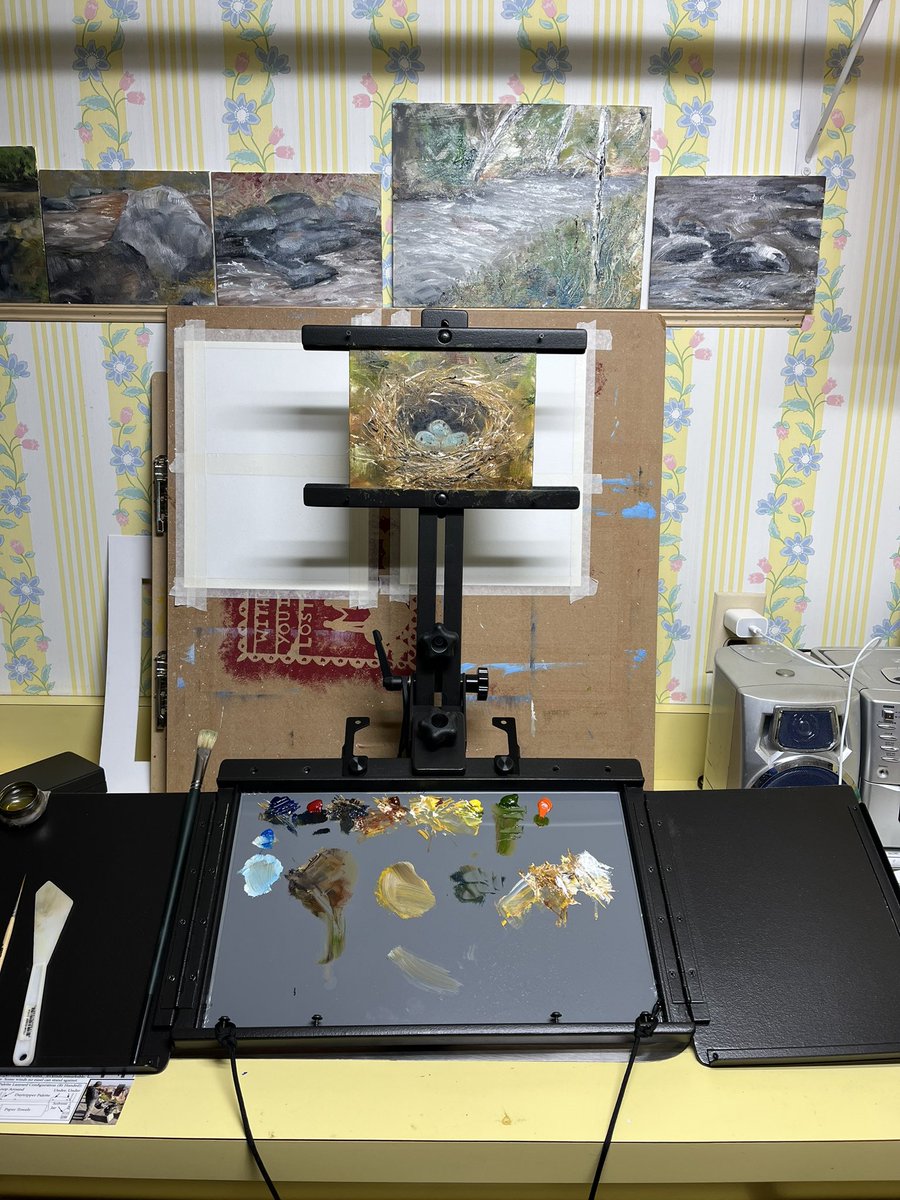 MerseyRiverLad's tweet photo. When you christen your new @prolificpainter easel, gifted by ‘my luv’ @tammy215 (thankyou😘) I have to say I’m very happy with the results of my first piece. #cardinalnest #oilonpaperboard #daytrippereasel #georgianoil #fineart #fineartpainting https://t.co/UylgjLKpuF