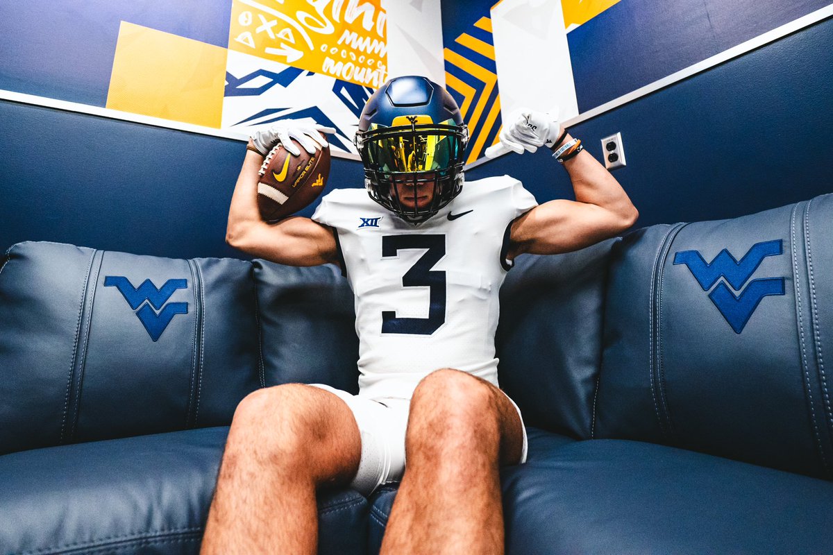 _noahwallace2's tweet photo. how i look !? 🔵🟡 
#AlmostHeaven @WVUfootball @racelandramsfb https://t.co/dIi6nK4n7W